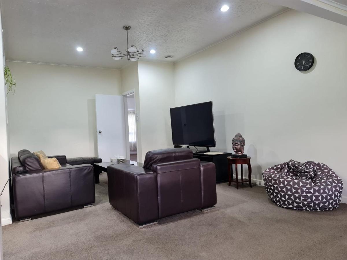 Villa Hidden Gem And Entire In Hutt Lower Hutt