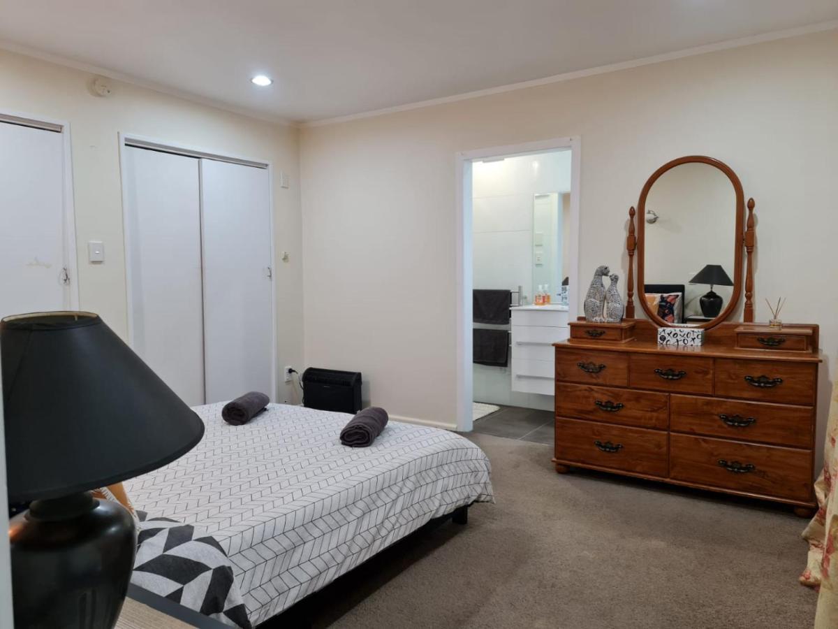Hidden Gem And Entire In Hutt * Lower Hutt